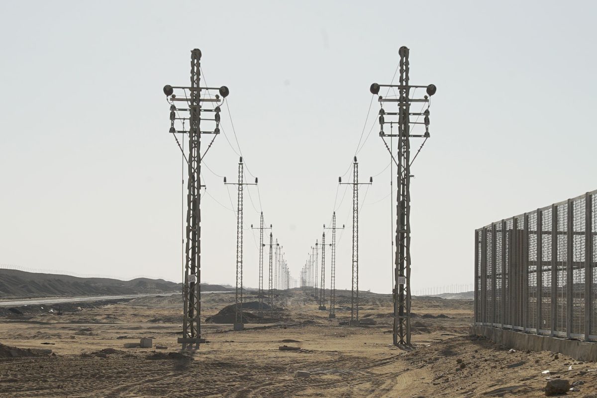 Toshka-transmission-towers4